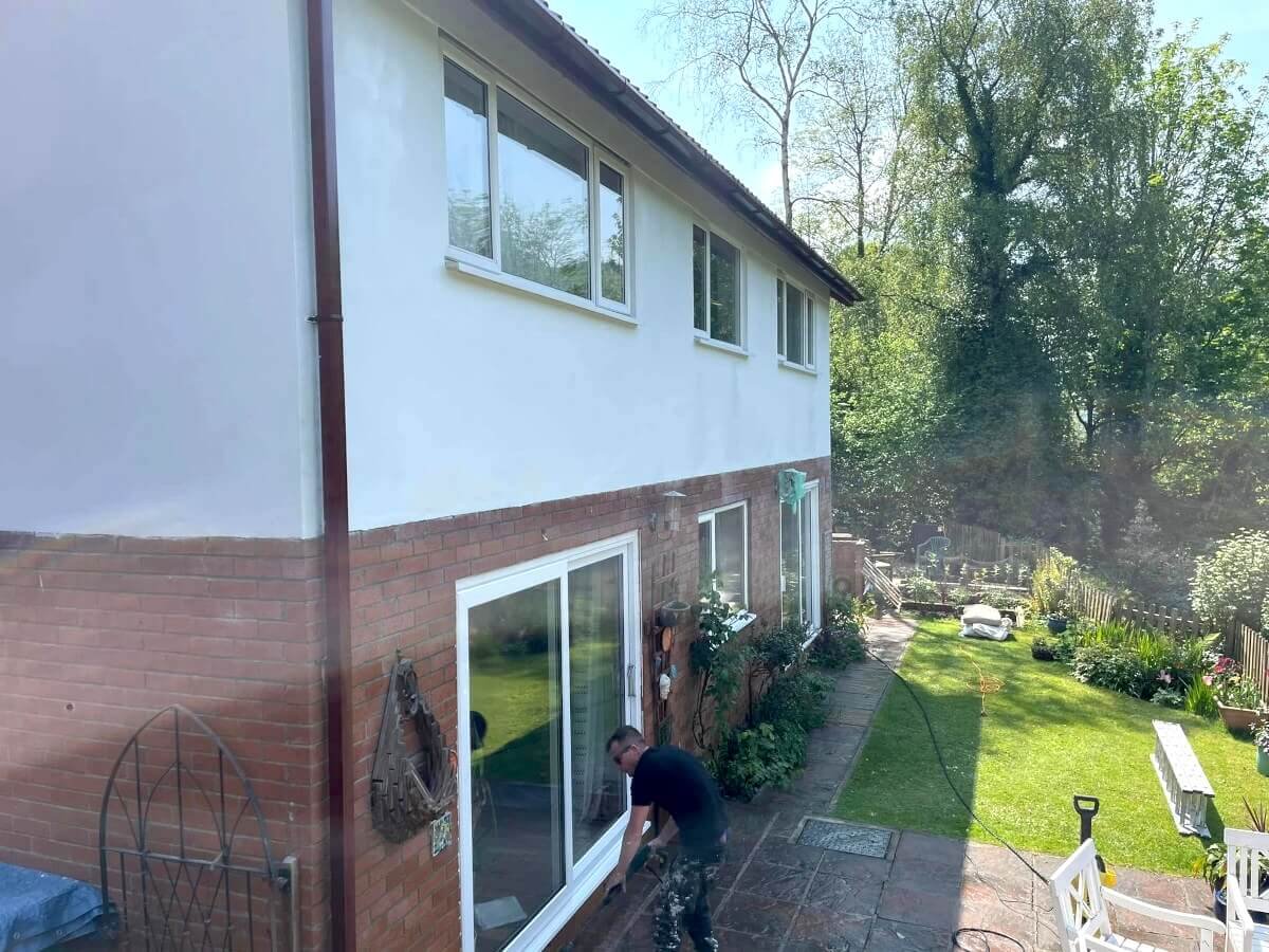 cardiff-house-exterior-painted-primrose-decor Exterior of a painted Cardiff house in Fairwater by Primrose Decor, painters and decorators