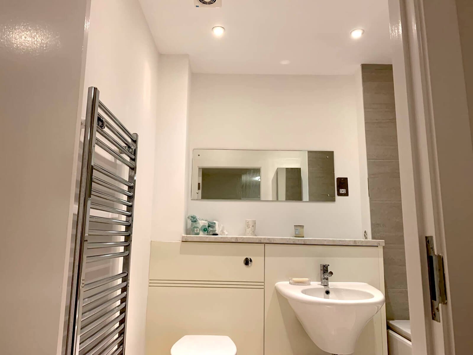 Bathroom walls painted in Cardiff by Primrose Decor, durable interior painting finish